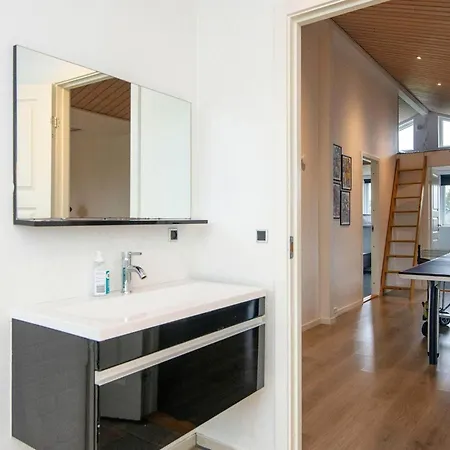 Ferienhaus 16 Person In Ansager-by Traum
