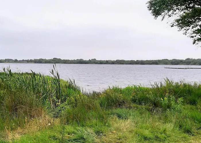 16 Person In Ansager-by Traum Nyaraló